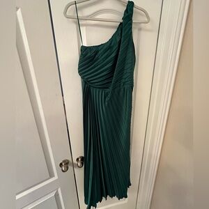 Abercrombie and Fitch pleated Giselle dress- dark green size medium.